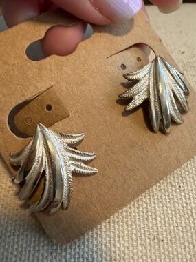 Kramer Stamp Vintage Gold-Tone Fan Leaf Clip-On Earrings